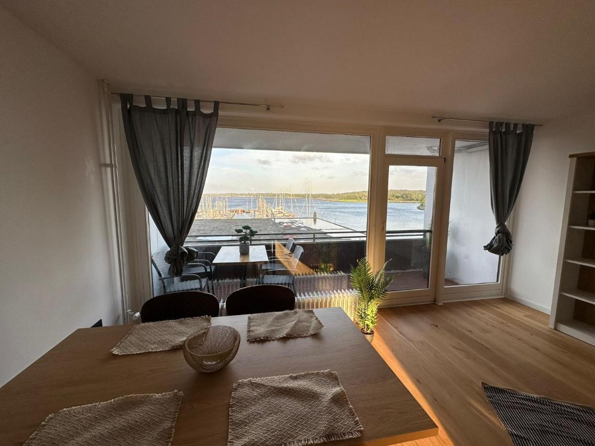 Ferienwohnung Wiking Yachthafen - Schleiblick Schleswig Exterior foto